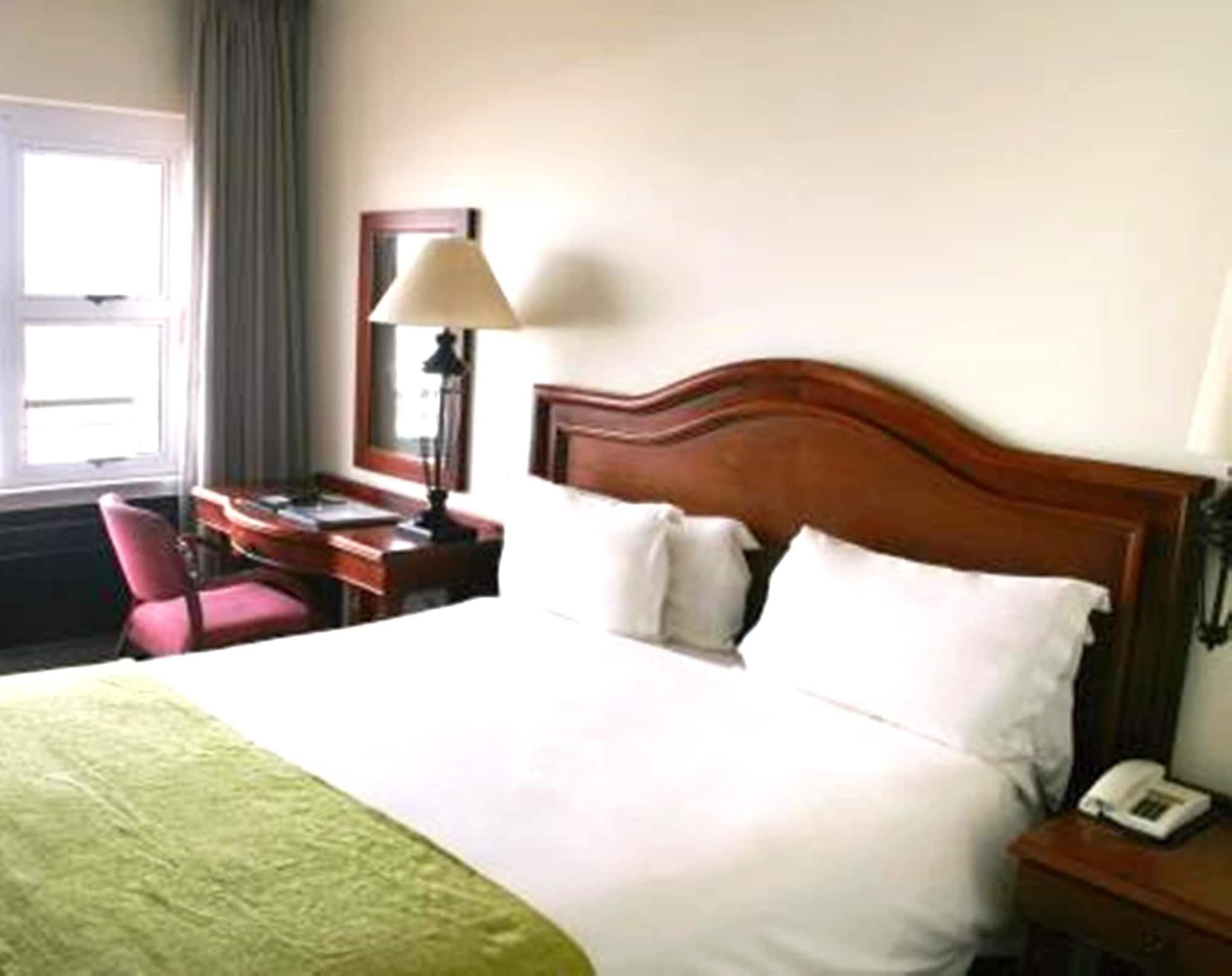 Premier Hotel Regent Източен Лондон Екстериор снимка