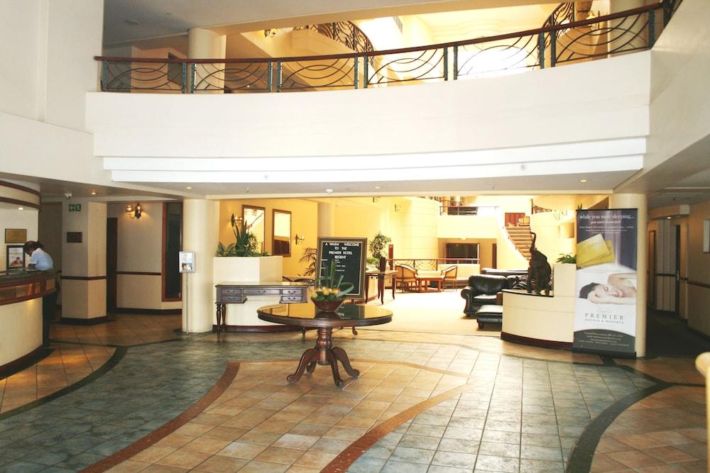 Premier Hotel Regent Източен Лондон Екстериор снимка