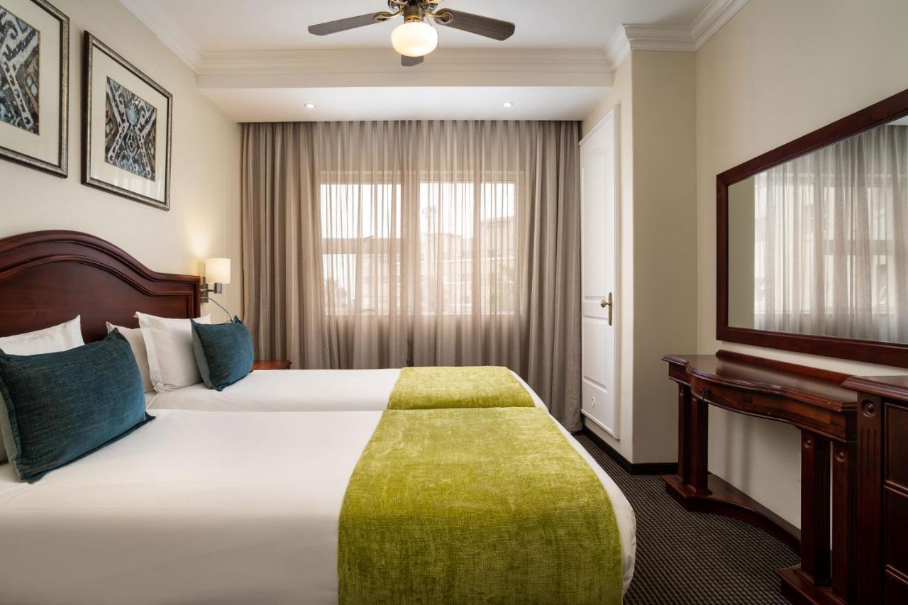 Premier Hotel Regent Източен Лондон Екстериор снимка